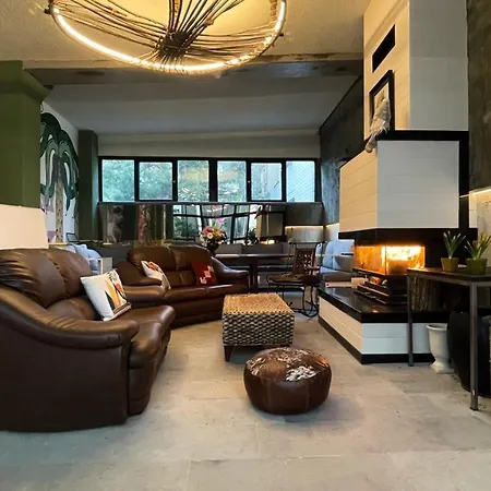 Cozy Garden Flat By Summitvista Hotel 3*