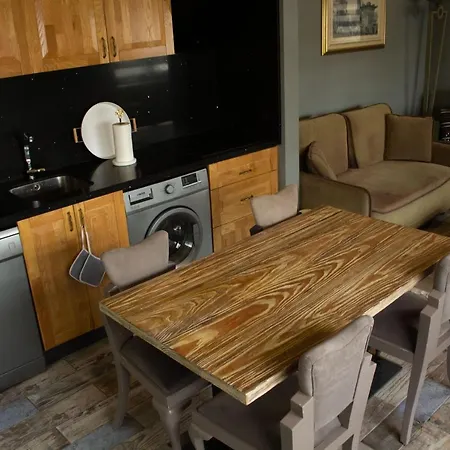 بيت للعطل Cozy Garden Flat By Summitvista اسطنبول